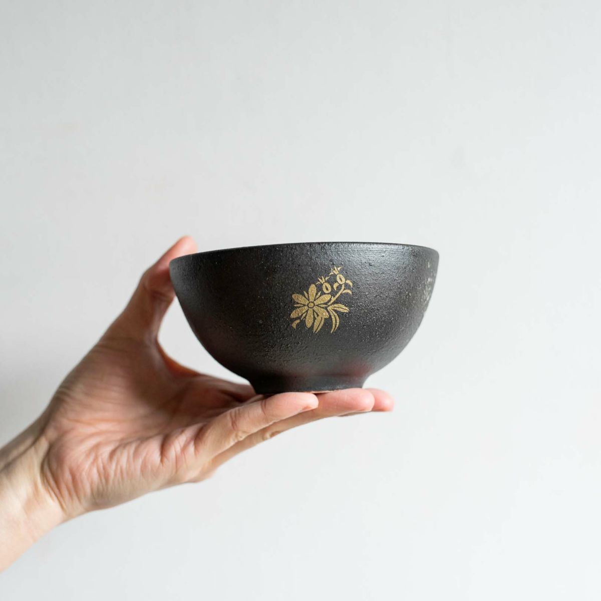 梅藏唵花卉紋茶碗(單隻)