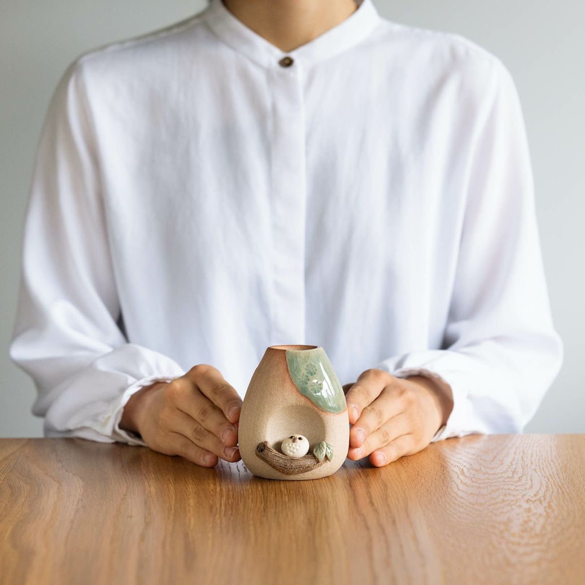 明山窯 【花瓶】 枝乗りふくろうミニ花入|フラワーベース・一輪挿し 信楽焼