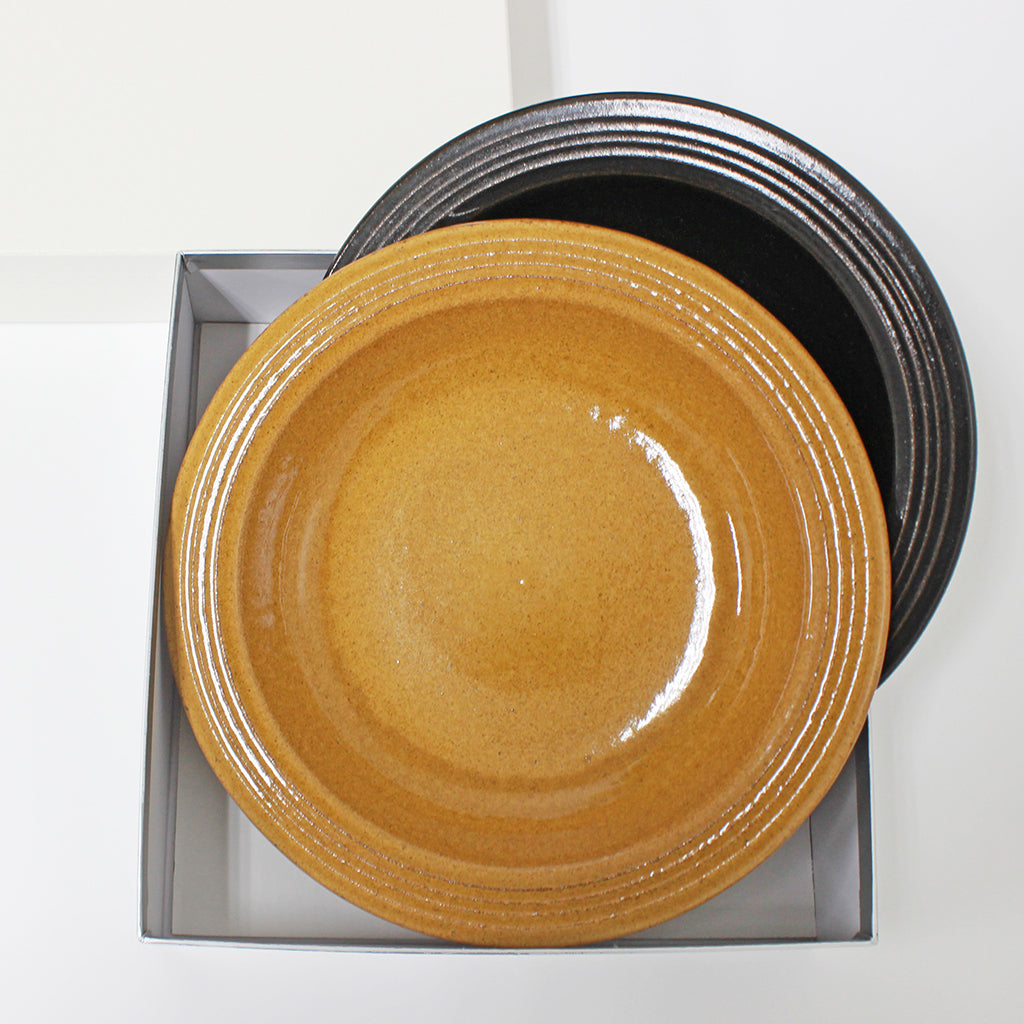 第四市場 Banko ware noce 9 吋深盤,黃色和黑色,兩件套裝