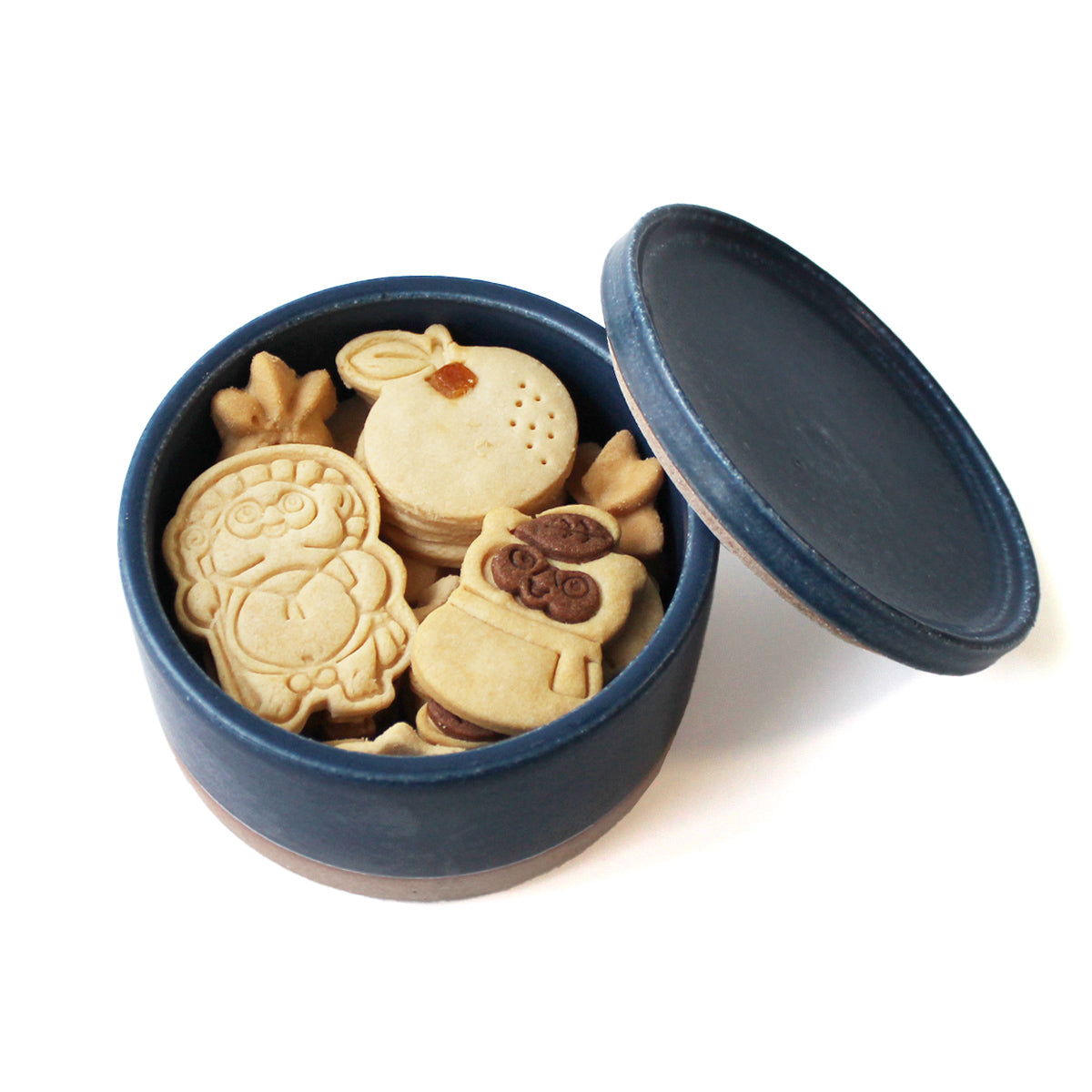 信楽焼に入ったたぬきクッキー_冬_ブルー