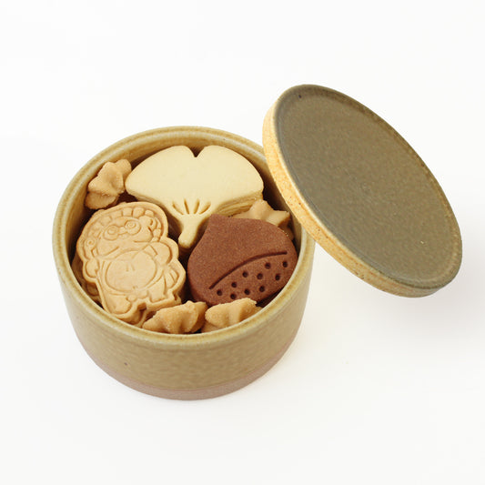 信楽焼に入ったたぬきクッキー_イエロー_秋